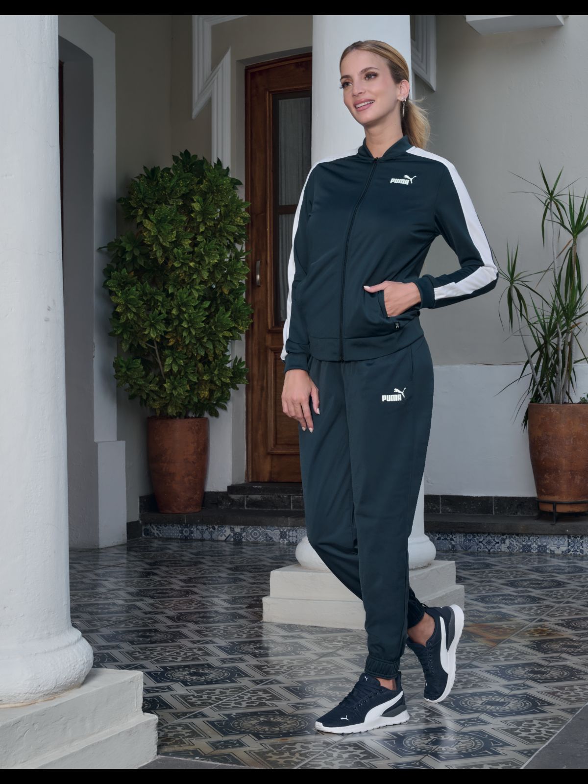 CONJUNTO MUJER PUMA WEAR 67370016 MARINO/BLANCO